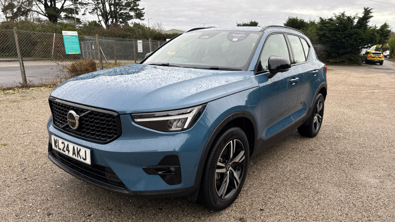 Volvo XC40 2.0 B4P Plus Dark 5dr Auto Petrol Estate